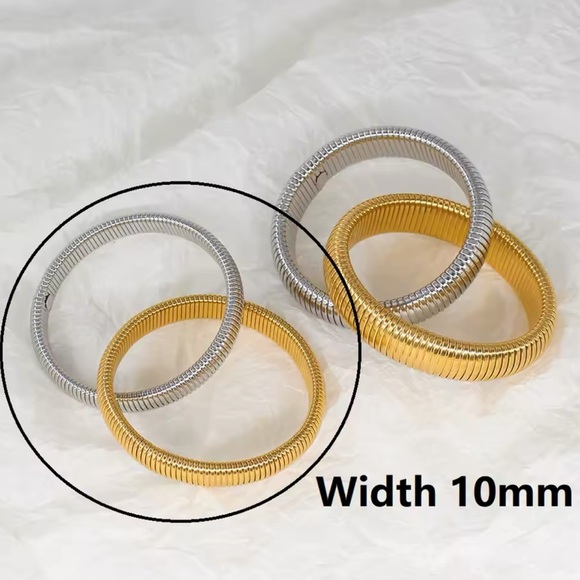 Aurora 18K Gold Stainless Steel Waterproof Slake Bracelet - Picture 9 of 13